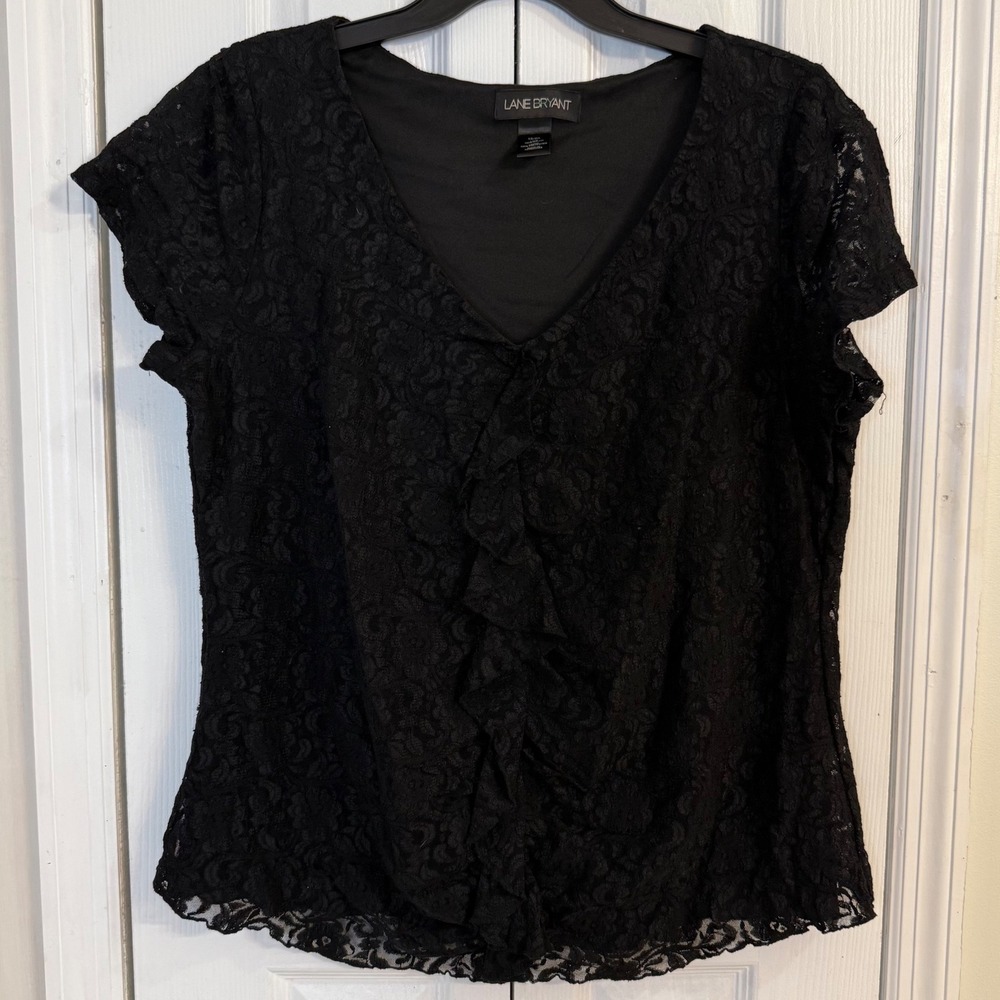 ✨Lane Bryant Lace‎ Top Ruffle Front V Neck Short Sleeve Blouse 18/20 plus